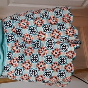 Crown & Ivy Scalloped Edge Shorts Sz 10